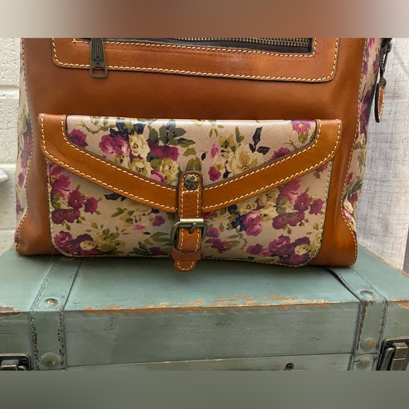 PATRICIA NASH ANTIQUE ROSE FLORAL AND BROWN LEATHER BAG EUC - Picture 3 of 13